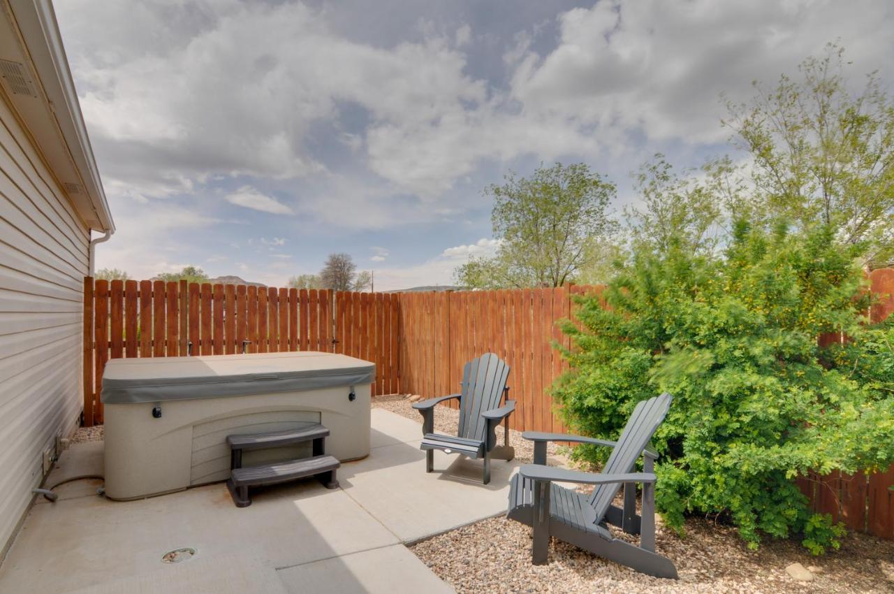 Villa Utah Retreat - Hot Tub, Deck And Near National Parks Escalante Exterior foto