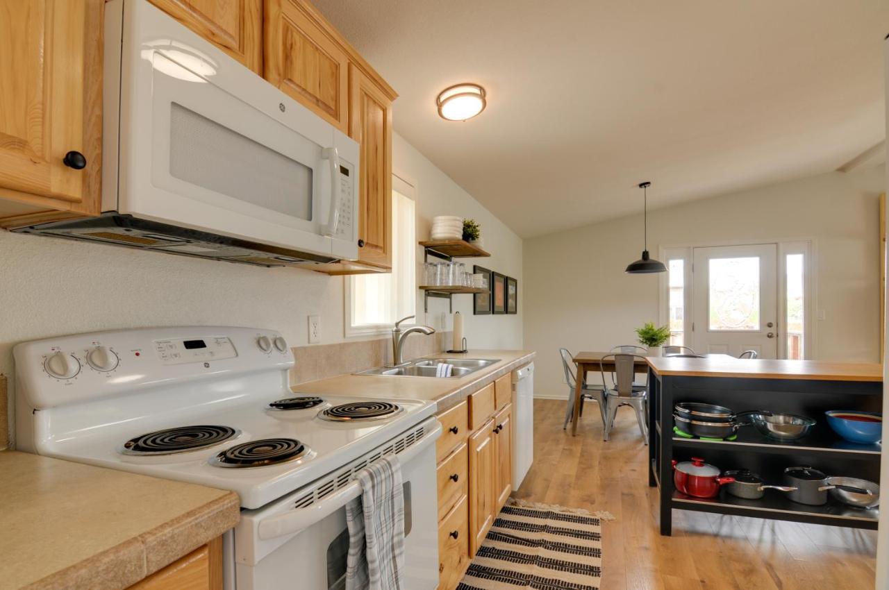 Villa Utah Retreat - Hot Tub, Deck And Near National Parks Escalante Exterior foto